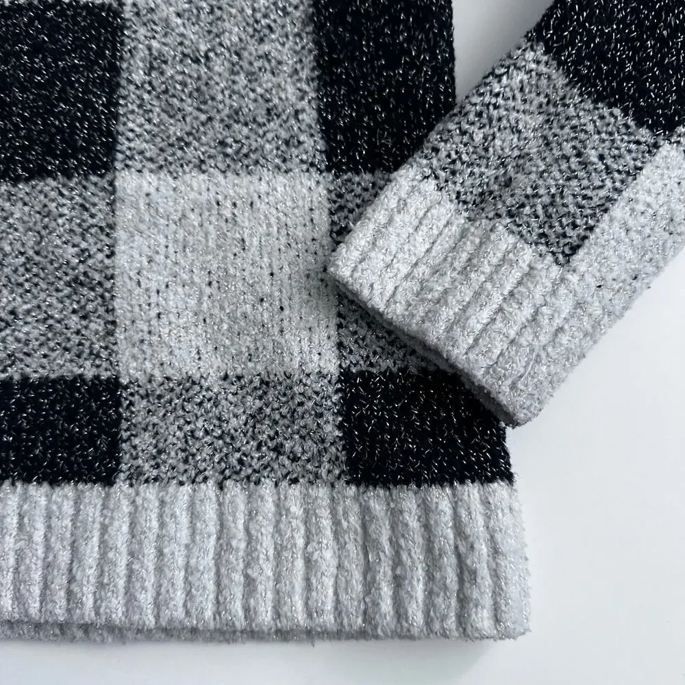 Cat & Jack Girls' Buffalo Plaid Mock Neck Sweater - Small
